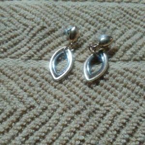 Women's tri-color earrings pierced